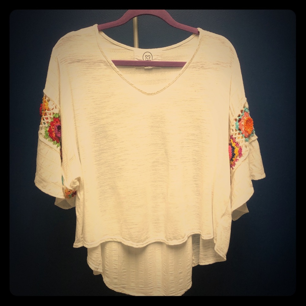 Sloan Rouge Boho 3/4 sleeve blouse